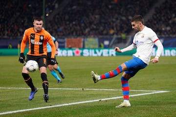 Ferran Torres, ante el Shakhtar Donetsk. (Photo by Axel Heimken / AFP)