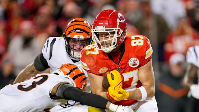 It’s trade deadline day in the NFL and with it will undoubtedly come a flurry of movement across the league as teams look to reinforce but how does it work?