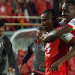 Héctor Urrego y su gol: "Trabajo para eso, fue lindo y sirvió"