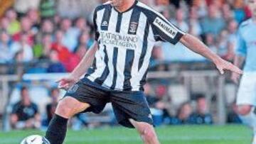 <b>EL CEREBRO. </b>Longás, que ha ofrecido partidos espectaculares este año, debe liderar al Cartagena.