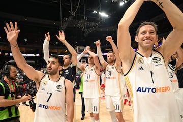 Los jugadores del Real Madrid celebran el pase a la final.