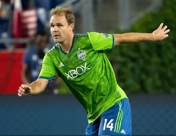 Un veterano de mil batallas, a sus 34 años sigue dando cátedra en un equipo que siempre es competitivo en la Major League Soccer como lo es Seattle.