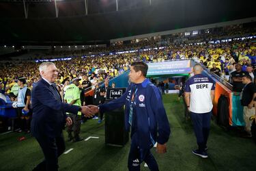 Córdova se encuentra con Ancelotti y lo que ocurre en el Maracaná es impensado: esta fue la reacción del italiano