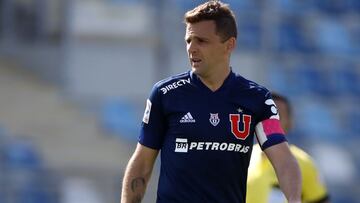 El venezolano se refirió al tema que desató la polémica en los azules a días de su partido contra Católica. "Veo a Walter tranquilo", indicó.