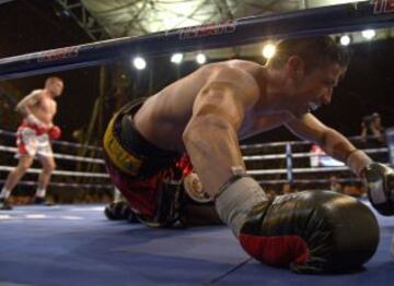 Sergio Maravilla durante el combate boxeo por el título mundial del medio CMB ante Murray.
