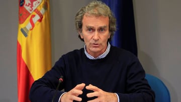 MADRID, 21/01/2021.-El director del Centro de Alertas y Emergencias (CCAES), Fernando Sim&oacute;n, durante la rueda de prensa para evaluar el estado de la pandemia de la COVID-19, este jueves en el Ministerio de Sanidad, en Madrid. EFE/Fernando Alvarado