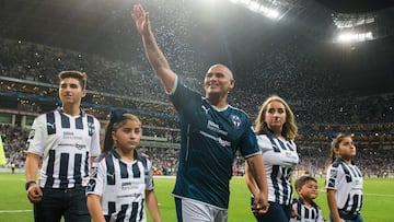 Venados FC le ofreció a Chupete Suazo salir del retiro