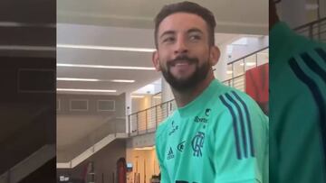 ¡Entrenó y conoció a sus nuevos compañeros!: así fue el primer día de Isla en Flamengo