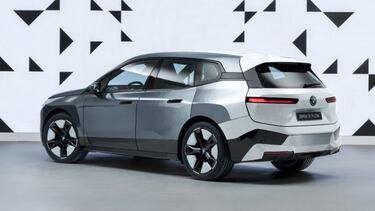 BMW logra que el color de carrocería de un automóvil cambie en segundos