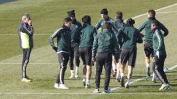 &Uacute;ltimo entrenamiento del Madrid con dudas en la defensa