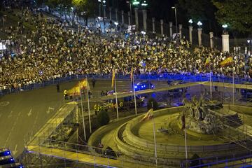 Los aficionados del Real Madrid celebraron título en La Cibeles.