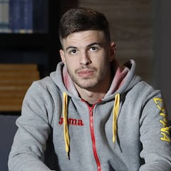 Óscar Husillos: “Veía vídeos de Bolt y ahora pongo los míos”