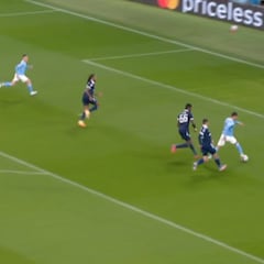 Con Guardiola aprende cosas que él no sabía que tenía: otro gol más de Ferran Torres de killer