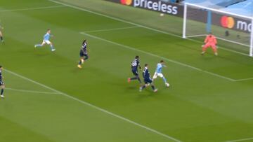 Con Guardiola aprende cosas que ¨¦l no sab¨ªa que ten¨ªa: otro gol m¨¢s de Ferran Torres de killer