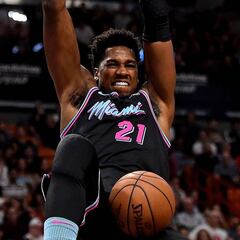 Hassan Whiteside, nuevo pívot para los Blazers de Lillard