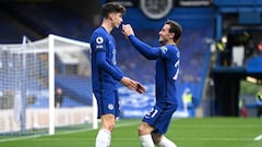 01 May 2021, United Kingdom, London: Chelsea&#039;s Kai Havertz (L) celebrates scoring his side&#039;s second goal with teammate Ben Chilwell during the English Premier League soccer match between Chelsea and Fulham at Stamford Bridge. Photo: Neil Hall/PA
