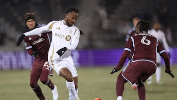 COMMERCE CITY, COLORADO - FEBRUARY 18: Jeremy Ebobisse #17 of LAFC passes the ball against Chidozie Awaziem #6 of the Colorado Rapids in the second half during the 2025 Concacaf Champions Cup at Dick's Sporting Goods Park on February 18, 2025 in Commerce City, Colorado. Matthew Stockman/Getty Images/AFP (Photo by MATTHEW STOCKMAN / GETTY IMAGES NORTH AMERICA / Getty Images via AFP)