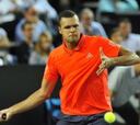 Tsonga supera a Simon y triunfa por tercera vez en Metz