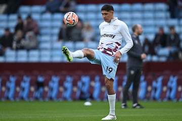 Edson Álvarez is an injury doubt for West Ham