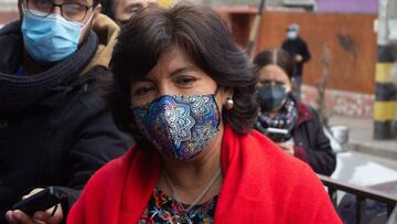 Vallenar, 23 de julio
La presidenta del Senado Yasna Provoste llega a la Escuela Gabriela Mistral antes de anunciar su postura para se candidata presidencial.
Claudio Lopez/Aton Chile