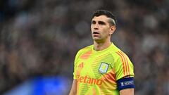 Las apuestas sitúan al Dibu Martínez... en un rival directo del Aston Villa