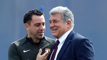 Xavi quiere seguir: decide Laporta