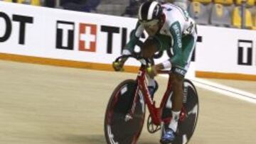 Jos&eacute; Alfredo Aguirre, en la pista.