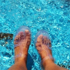 ¿Por qué se le llaman cangrejeras a las sandalias de verano y por qué es el calzado más odiado?