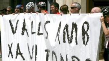 Centenares de personas homenajean a Xavi Tondo