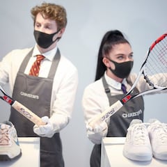 Federer saca a subasta varios de sus recuerdos