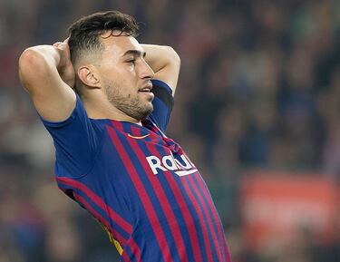 Jugó con el Barcelona y su filial tres temporadas entre 2014 y 2017, además de la mitad de la temporada 2018-19. Vistió la camiseta del Sevilla entre 2019 y 2023.