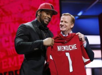 Robert Nkemdiche seleccionado por los Arizona Cardinals.