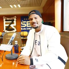 Bebé: “Me gustaría seguir en el Real Zaragoza, pero no depende sólo de mí”