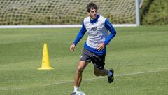 Mikel San Jos&eacute; se pone en forma en Lezama.