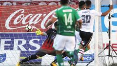 Iv&aacute;n Morales anota el primer gol de Colo Colo sobre Audax Italiano.