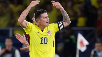 James Rodríguez celebrando uno de los goles de Luis Díaz en el triunfo de Colombia sobre Brasil por Eliminatorias.