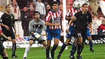 <B>PRIMERA VICTORIA</B>. El Sporting sumó el primer triunfo de la temporada al vencer al Murcia en los últimos minutos.