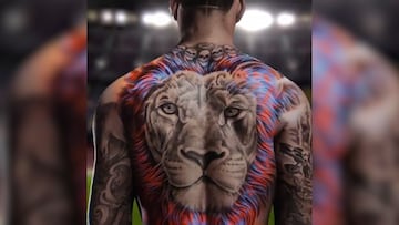 Barça announce Depay signing with "Lion heart" tattoo video