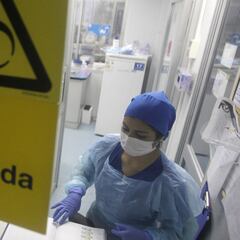 Curva y mapa de casos, contagios y muertes por región en Chile, hoy, 01 de diciembre