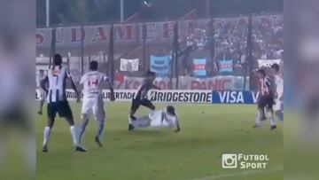 Herirá la sensibilidad de todos los amantes al fútbol: la entrada más salvaje a Ronaldinho