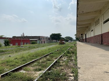 El fútbol alivia a los inmigrantes que pasaron por La Bestia