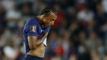 Koundé, tras ser expulsado ante Bosnia.