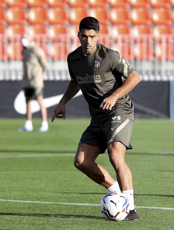 Primer entrenamiento de Luis Suárez con el Atlético de Madrid.