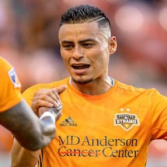 Darwin Cerén marcó en su regreso con Houston Dynamo