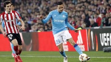 El delantero franc&eacute;s Florian Thauvin en el juego entre Athletic de Bilbao y Marsella por Europa League