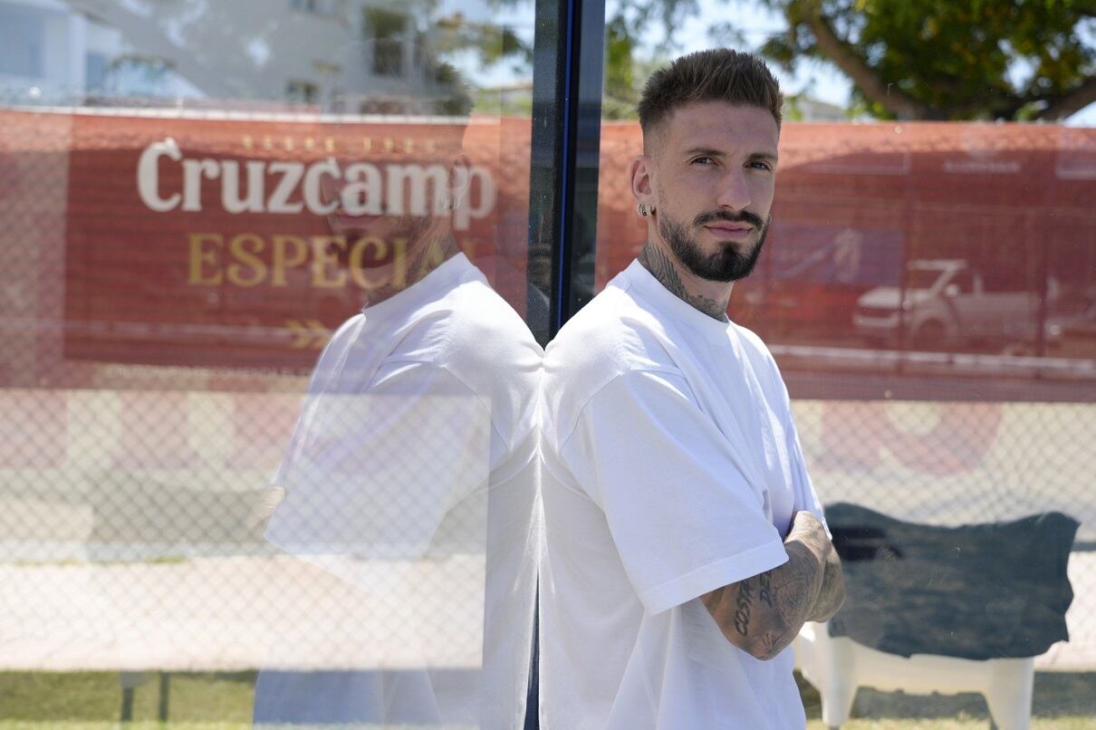 Samu Castillejo en el World Pádel Soccer.