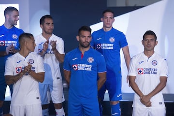 La nueva piel de Cruz Azul y su presentación, en imágenes