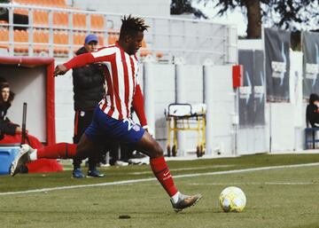 Una de las grandes promesas de la cantera colchonera, la temporada pasada no tuvo excesivas oportunidades en Segunda ni en el Albacete ni en el Oviedo. El extremo de 19 años tratará de mostrar su potencia física, desborde y gol este curso en el Celta B, que milita en la Primera RFEF, donde comparte grupo con Soriano y Calavera.   