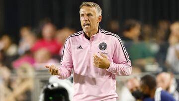 Phil Neville renueva con Inter Miami para la MLS 2023