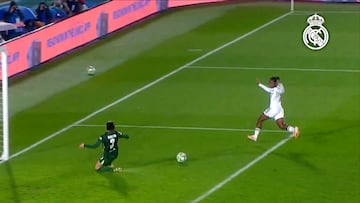 Esta vez aportó con este tremendo pique que le alcanzó hasta para dejar a la portera acostada.